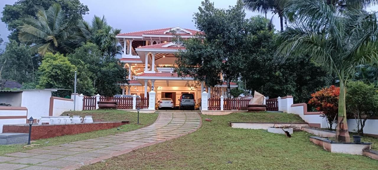 The Cana's Coorg * Ammatti